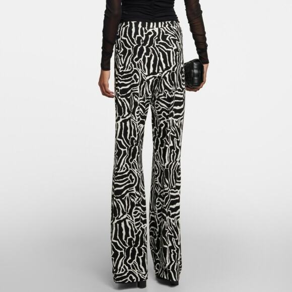 NWT Diane Von Furstenburg Capsian Jersey Pants March Tiger Women’s Size M - Picture 2 of 12
